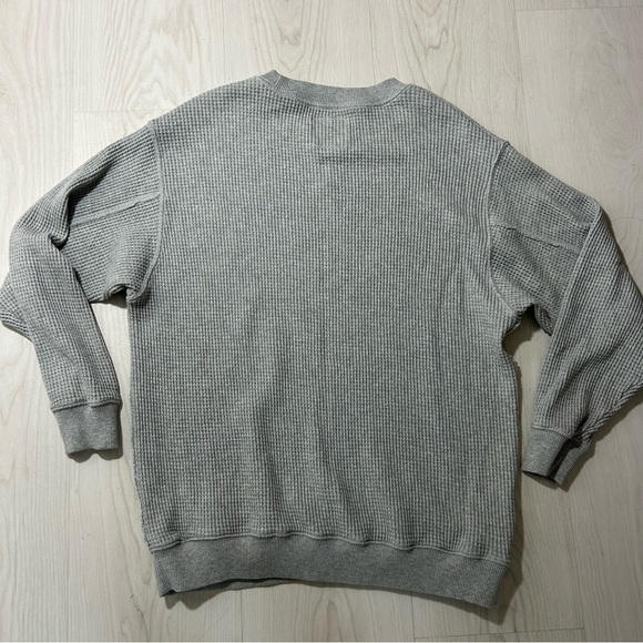 Aerie Oversized Gray Waffleknit Brooklyn Graphic Crewneck Sweatshirt Size Medium - Picture 2 of 5